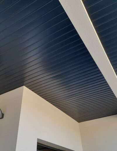 sous-face et plafond en aluminium sur mesure RAL 7016